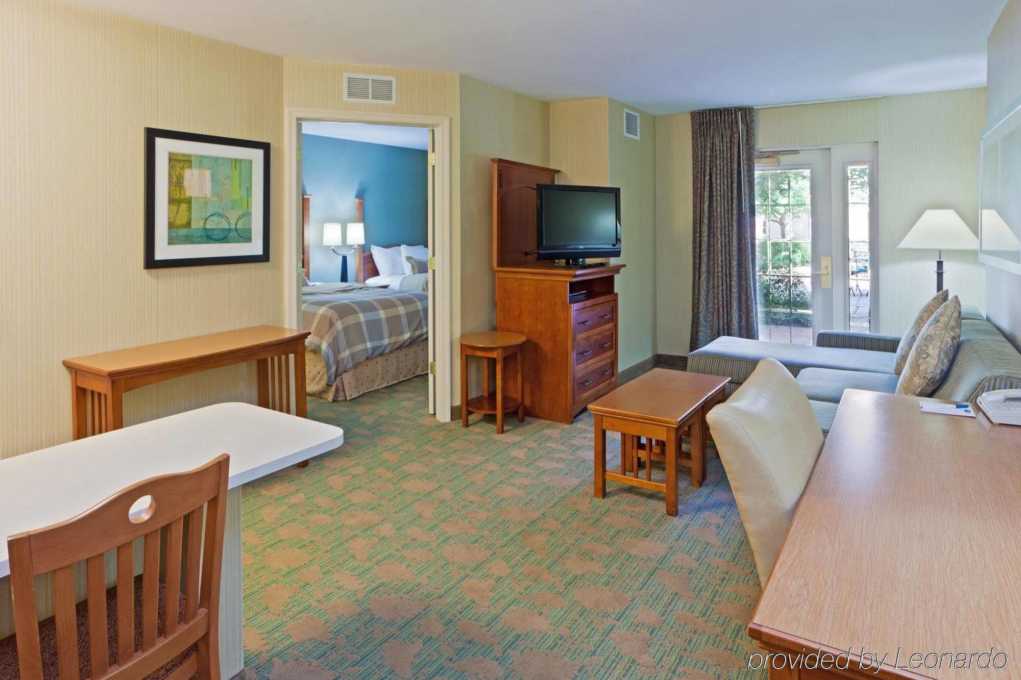 Staybridge Suites Tysons - Mclean, An Ihg Hotel Room photo