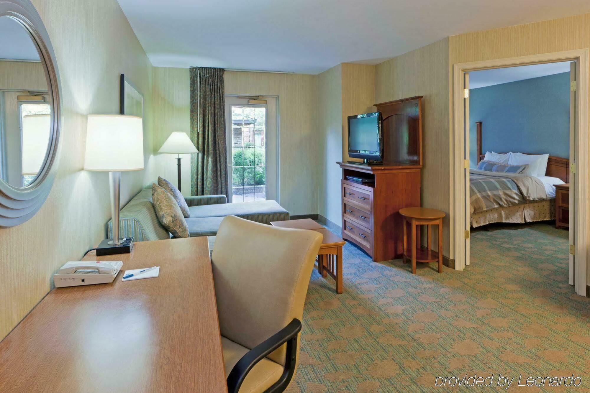 Staybridge Suites Tysons - Mclean, An Ihg Hotel Room photo